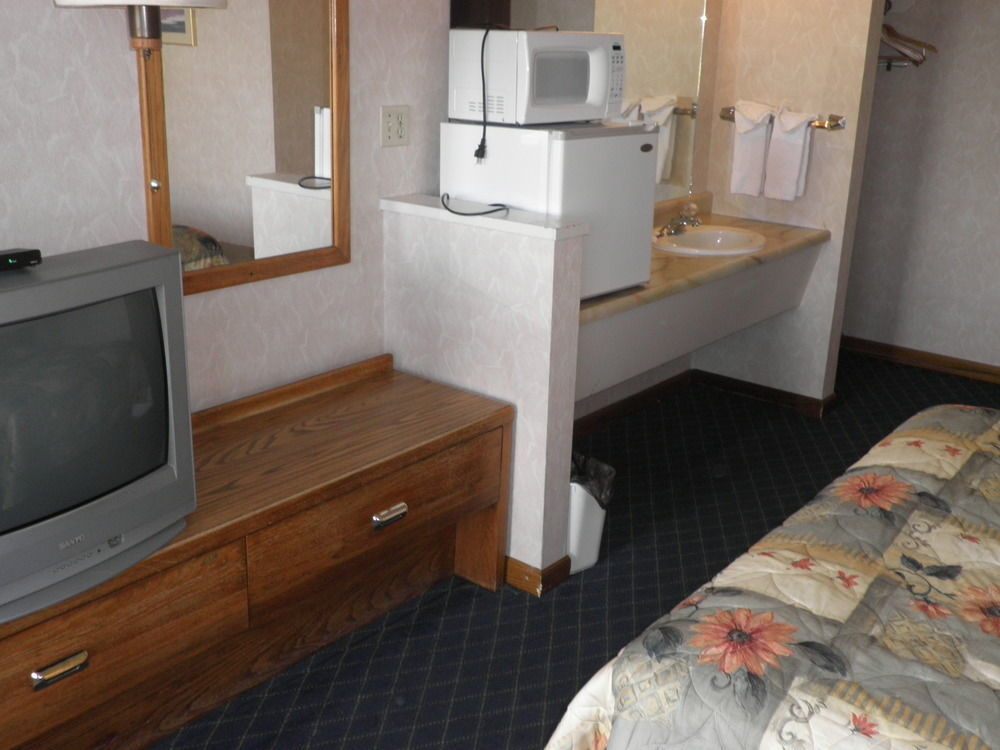 Budget Inn ファロン エクステリア 写真